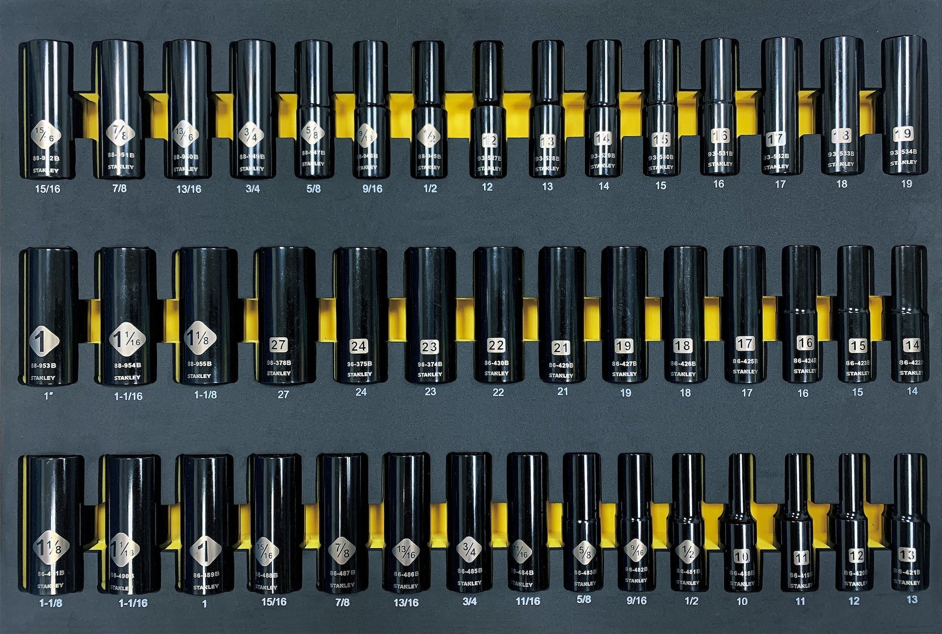 Stanley Professional Grade Black Chrome Socket Set, SAE/Metric, 427-pc