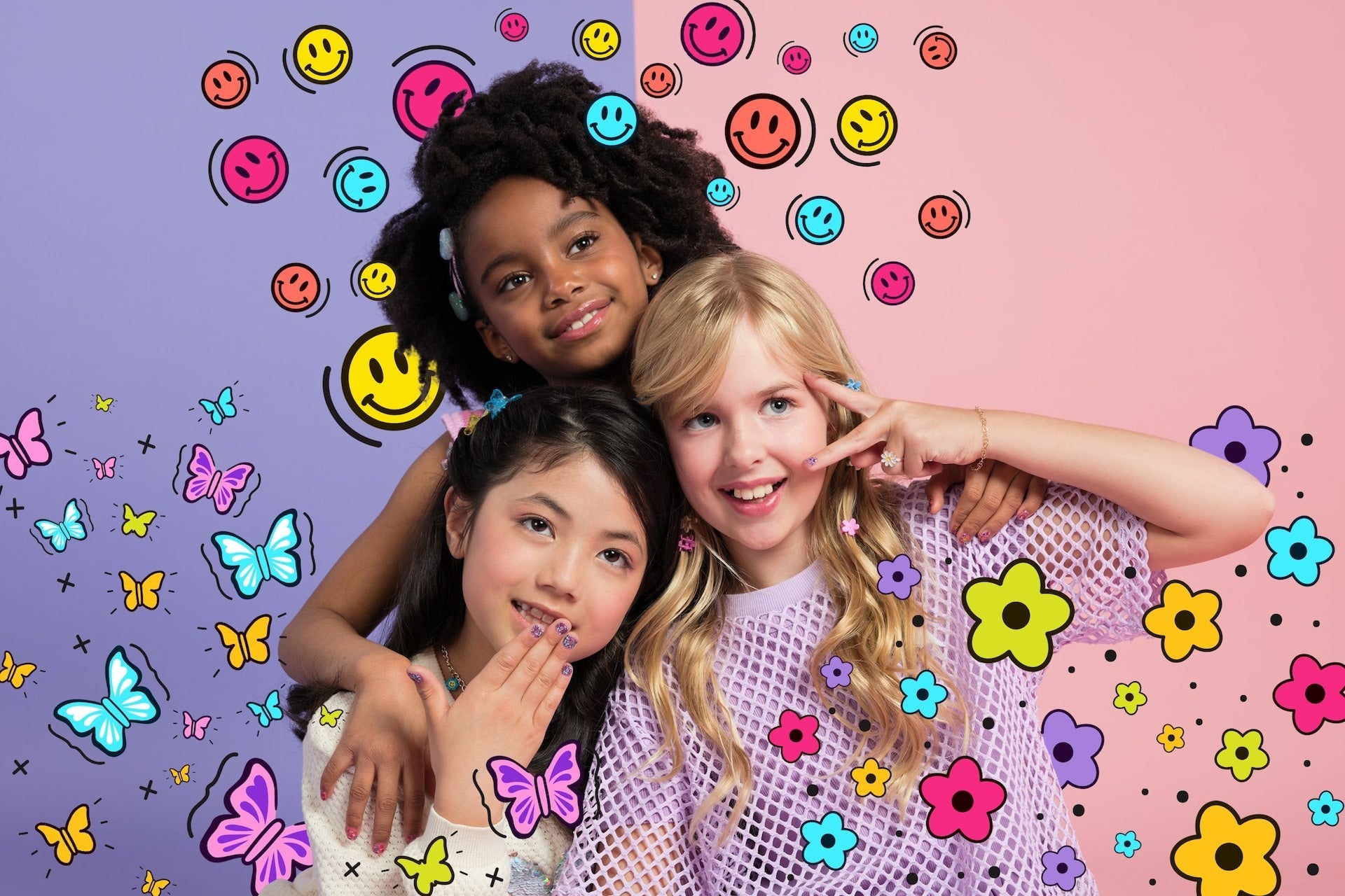 Cool Maker, GO GLAM Studio Nail Kit, Style 200 Nails, 4 Designs, 2 Polish Applicators & Mask, Ages 7+