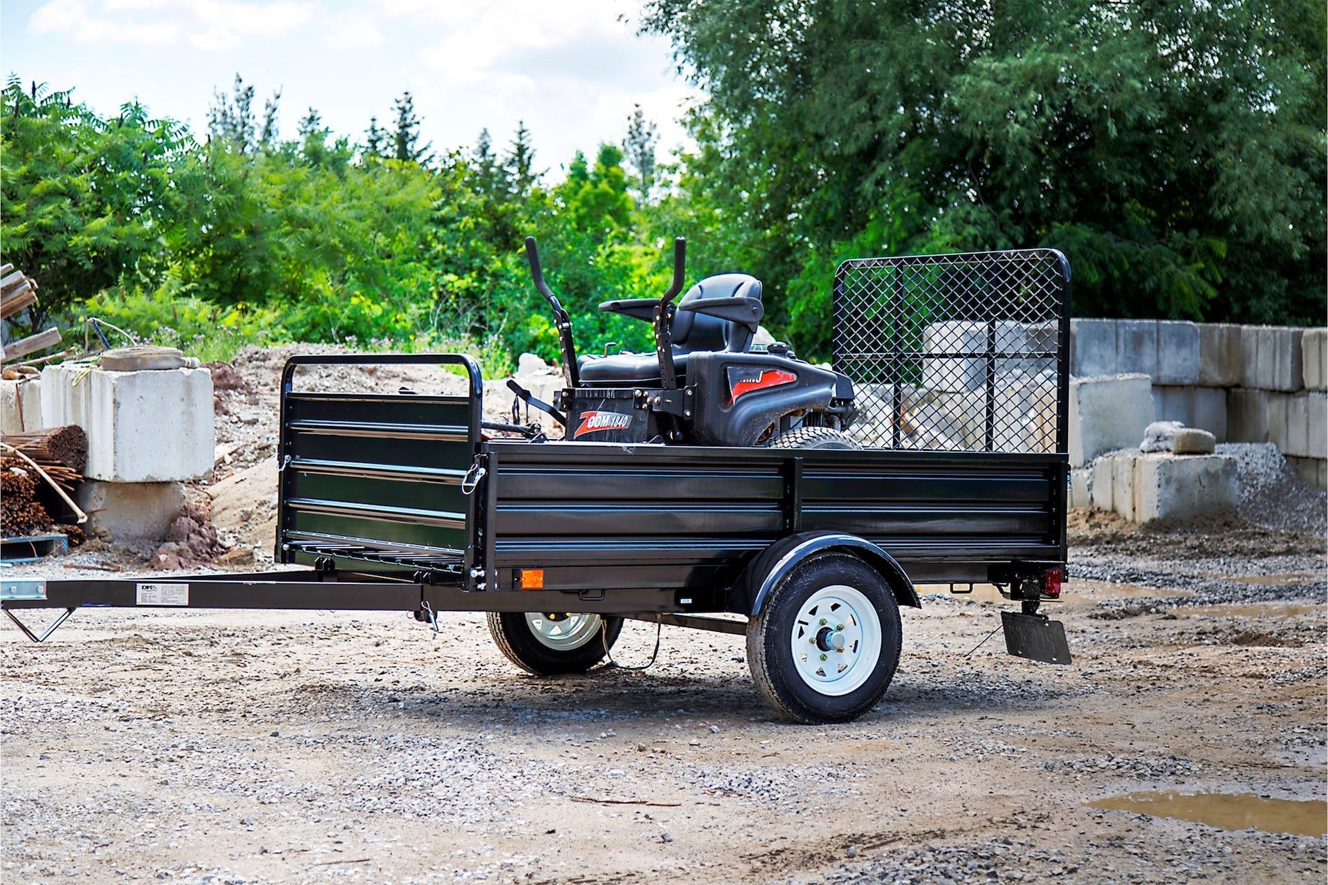 Detail K2 Mighty 5x7 Multi-Utility Boxed Trailer with Drop Down Gate