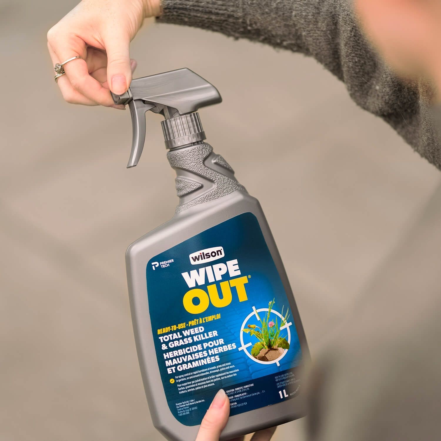 Wilson Wipe Out Ready-to-Use Total Weed & Grass Killer, Herbicide Sprayer, 1-L